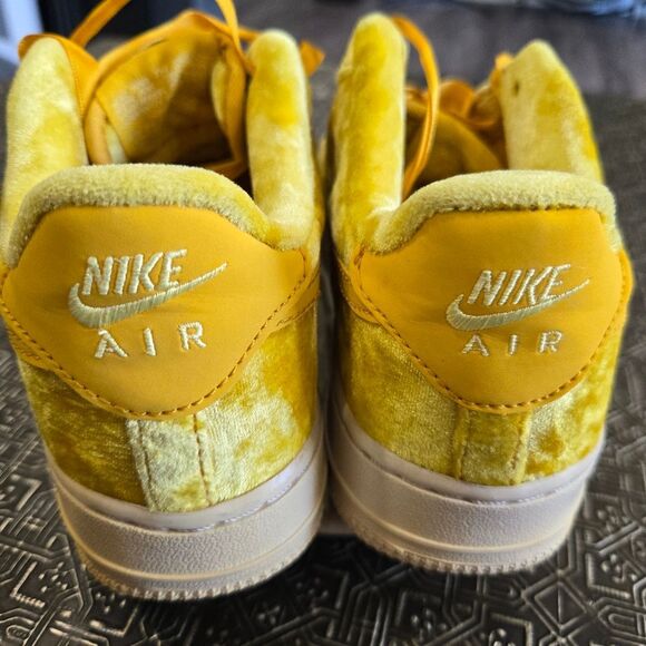 🐢 Nike Air Force 1 LV8 GS 'Mineral Gold' Size 4Y Great Shape! - Picture 11 of 13
